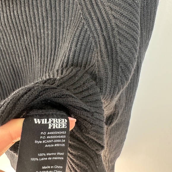 100% Merino Wool Wilfred Free Turtleneck Sweater Black (XS) - Picture 4 of 4